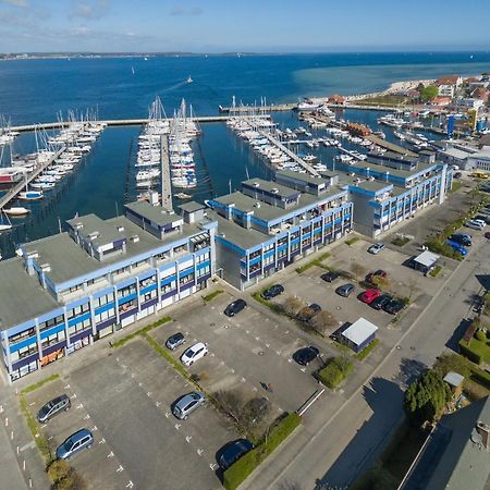 Boern Brn Seemoewe Laboe Exterior foto